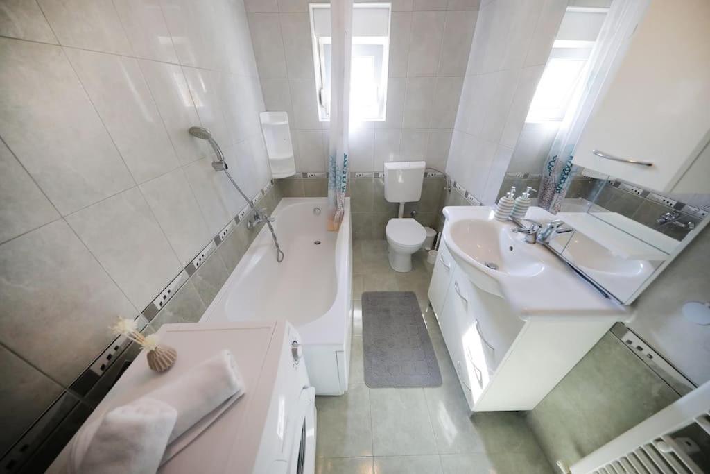 Luxury Apartment Petra With Private Pool Zadar Exterior foto