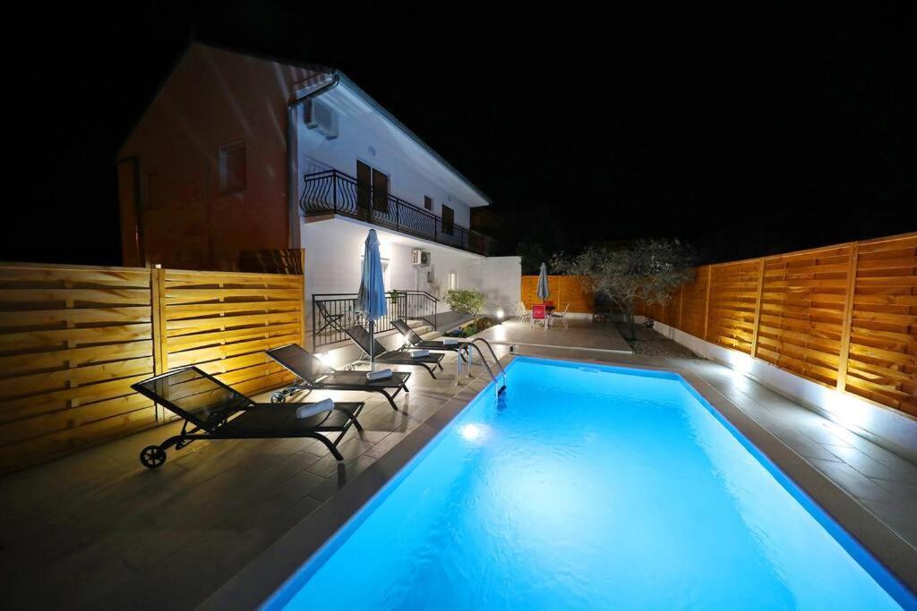 Luxury Apartment Petra With Private Pool Zadar Exterior foto